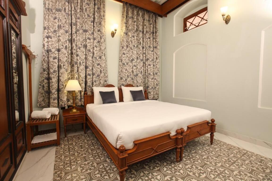 Taj Mahal Hotel Abids Χιντεραμπάντ Εξωτερικό φωτογραφία